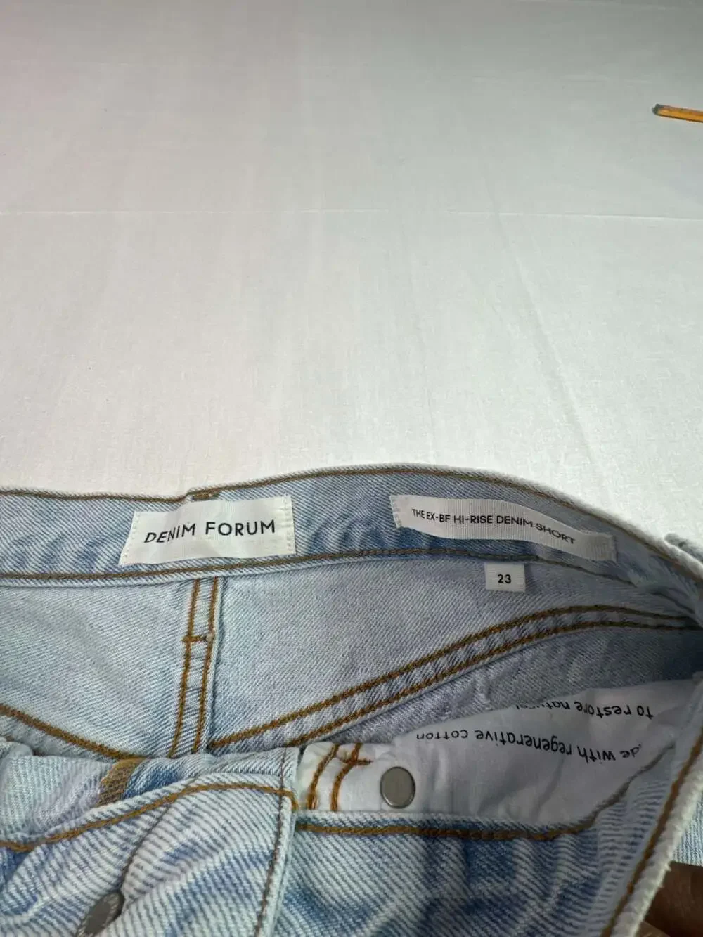 Denim Forum The Ex-BF Hi-Rise Denim Shorts Size 23